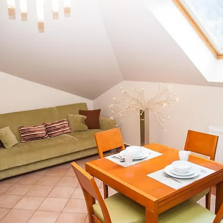 Dom Na Wzgórzu Gardenia Bed and breakfast Stronie Śląskie