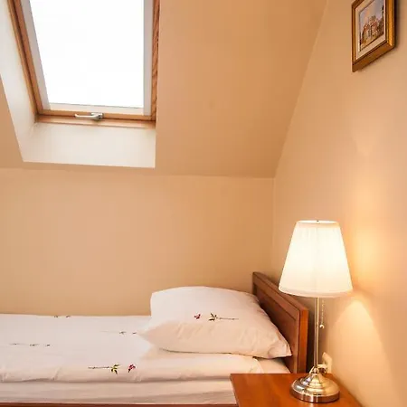 Dom Na Wzgorzu Gardenia Frühstückspension 3*