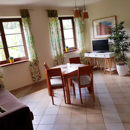 Dom Na Wzgórzu Gardenia Bed and breakfast Stronie Śląskie