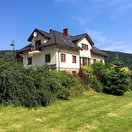 Bed and breakfast Dom Na Wzgórzu Gardenia 3*