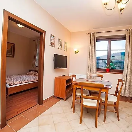 Dom Na Wzgórzu Gardenia Bed and breakfast 3*